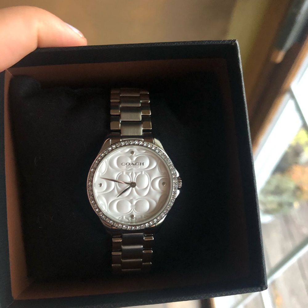 Women’s Coach Watch